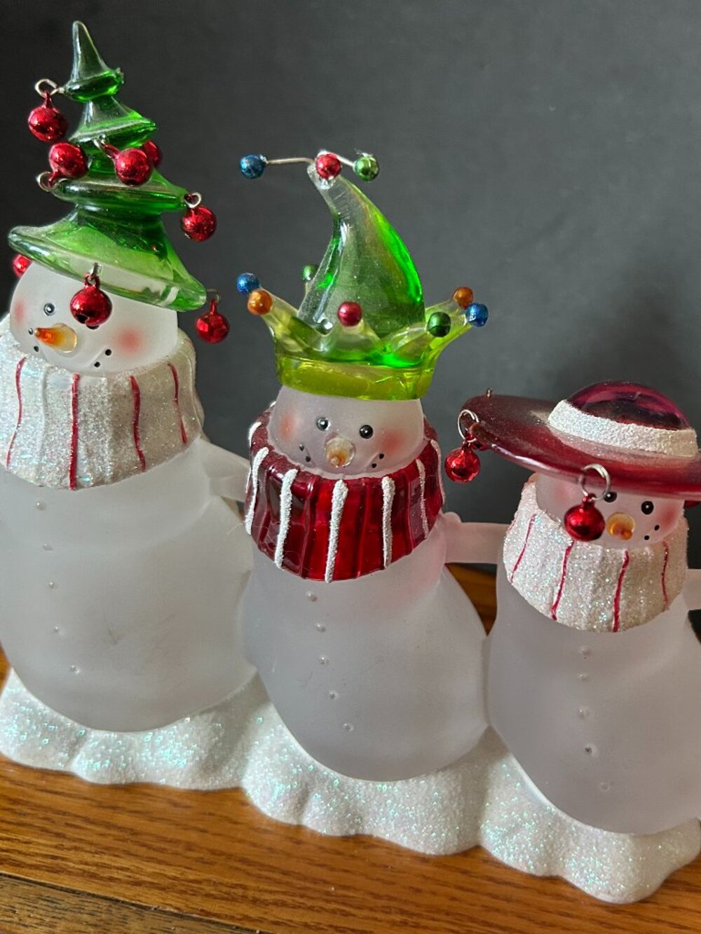 3 FROSTED SNOW MEN